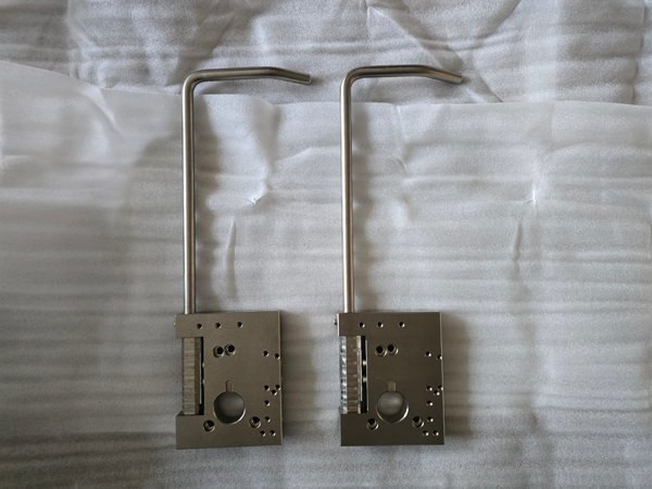 0055117 Tool fixture below raw