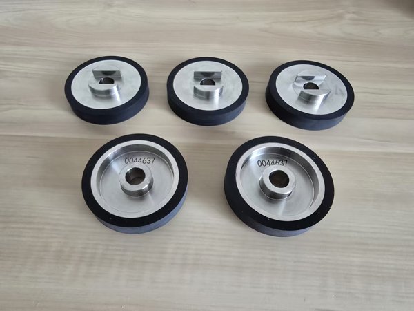 0044637 Drive roller Elastomer